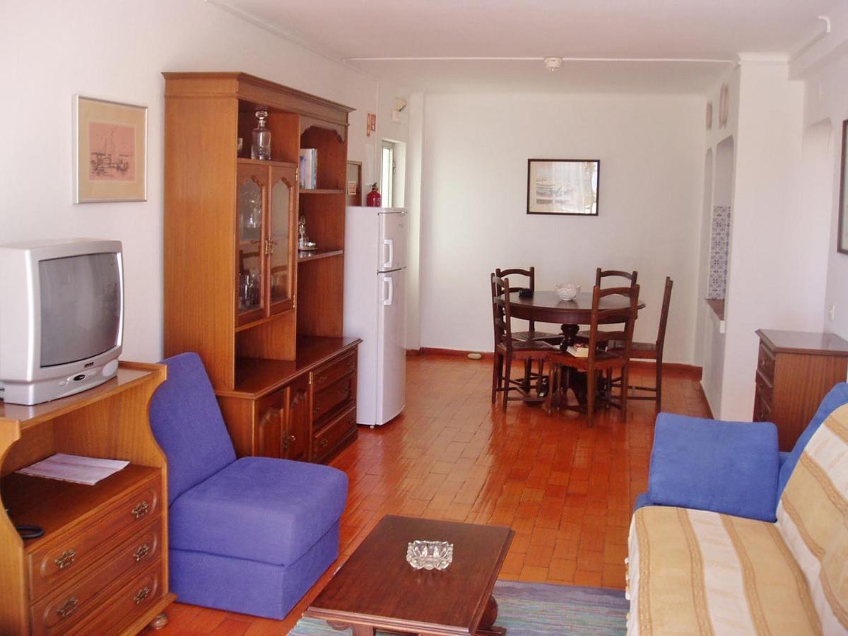 Apartamentos Salema Praia Club Bagian luar foto