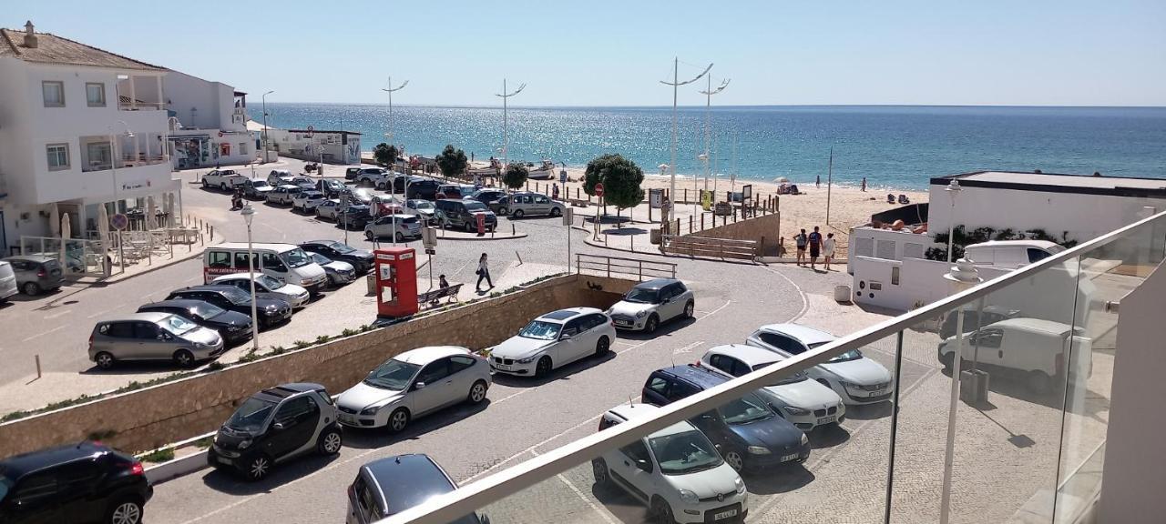 Apartamentos Salema Praia Club Bagian luar foto