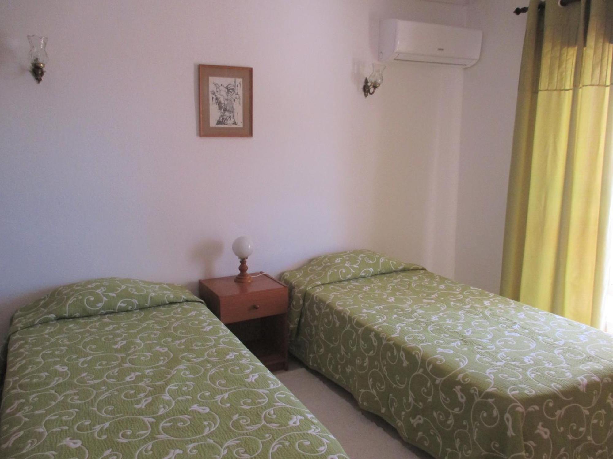 Apartamentos Salema Praia Club Bagian luar foto