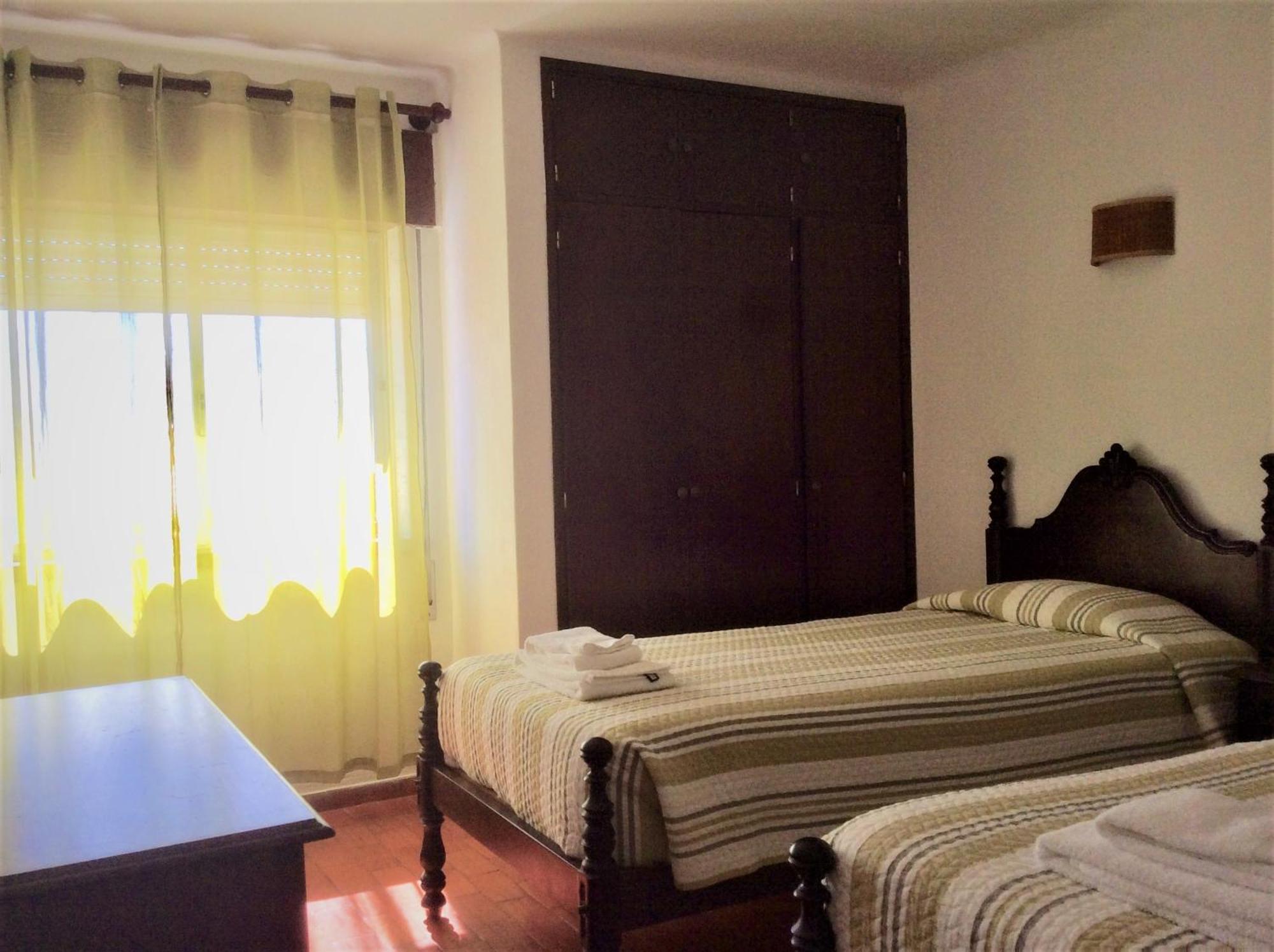 Apartamentos Salema Praia Club Bagian luar foto
