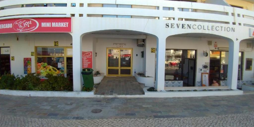 Apartamentos Salema Praia Club Bagian luar foto