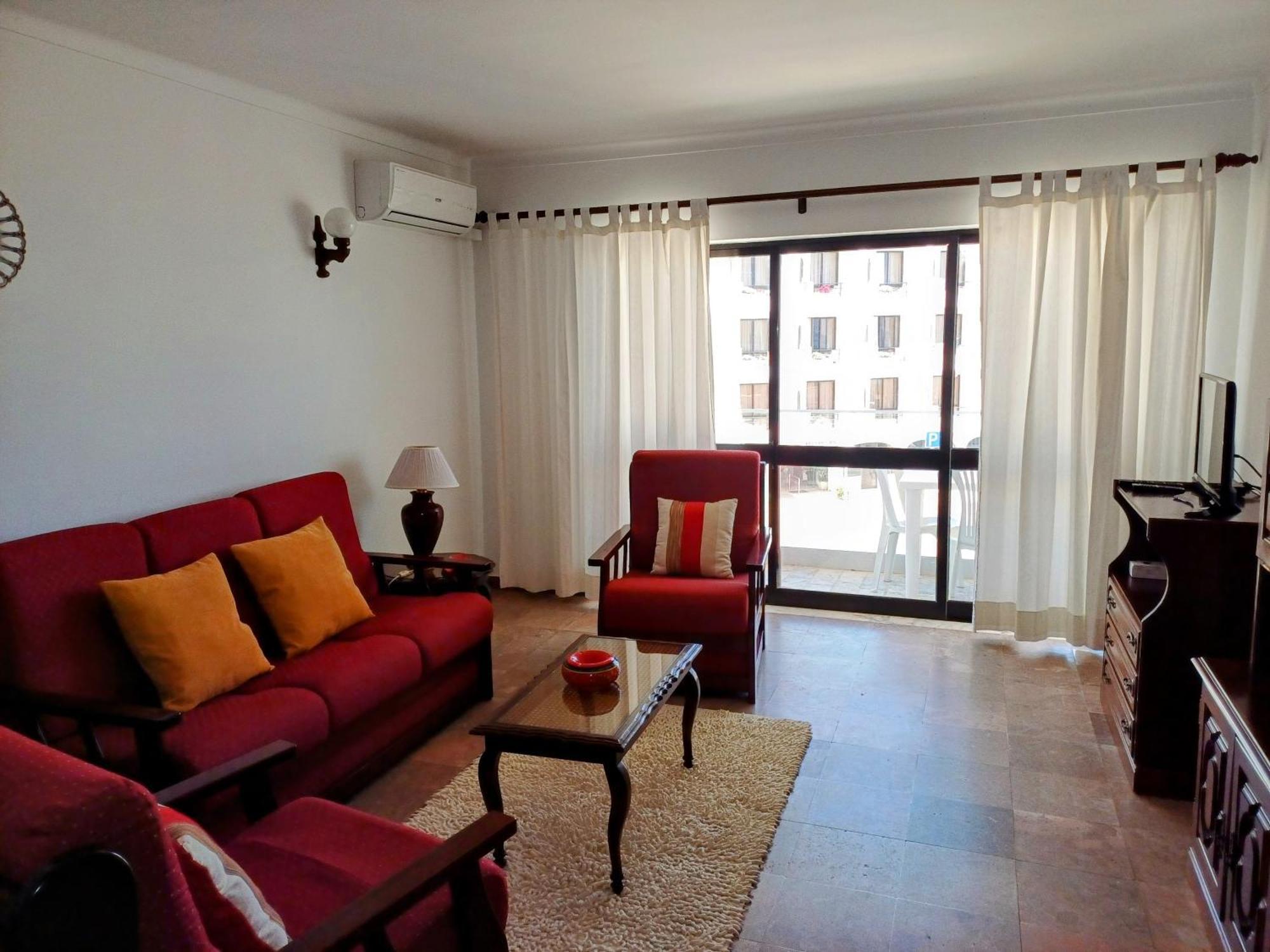Apartamentos Salema Praia Club Bagian luar foto
