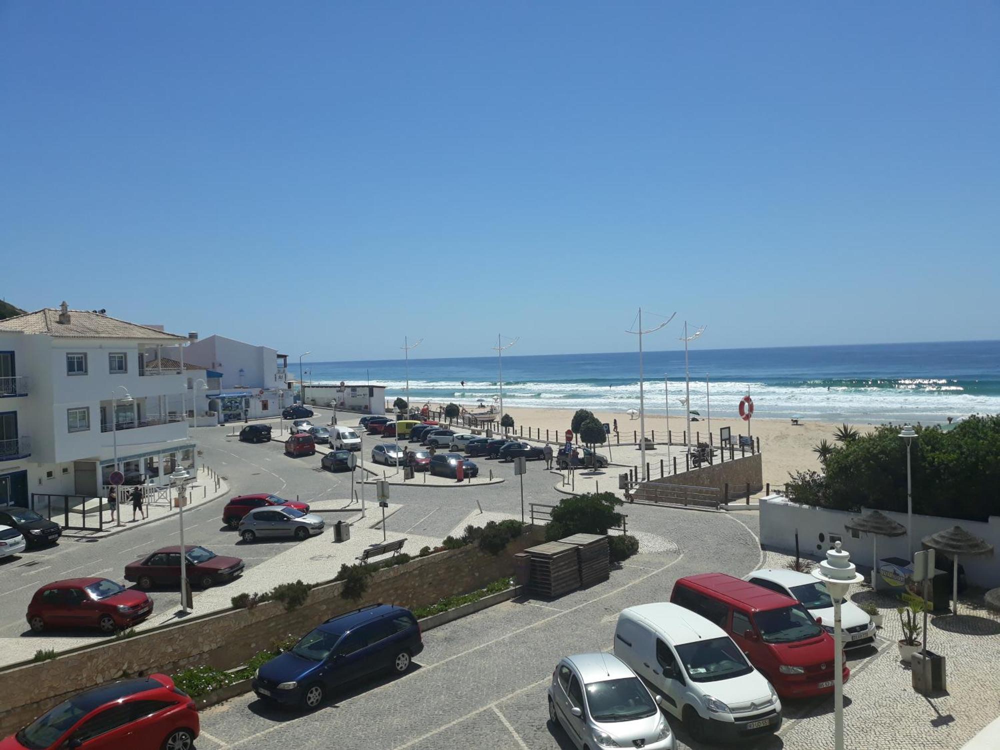 Apartamentos Salema Praia Club Bagian luar foto