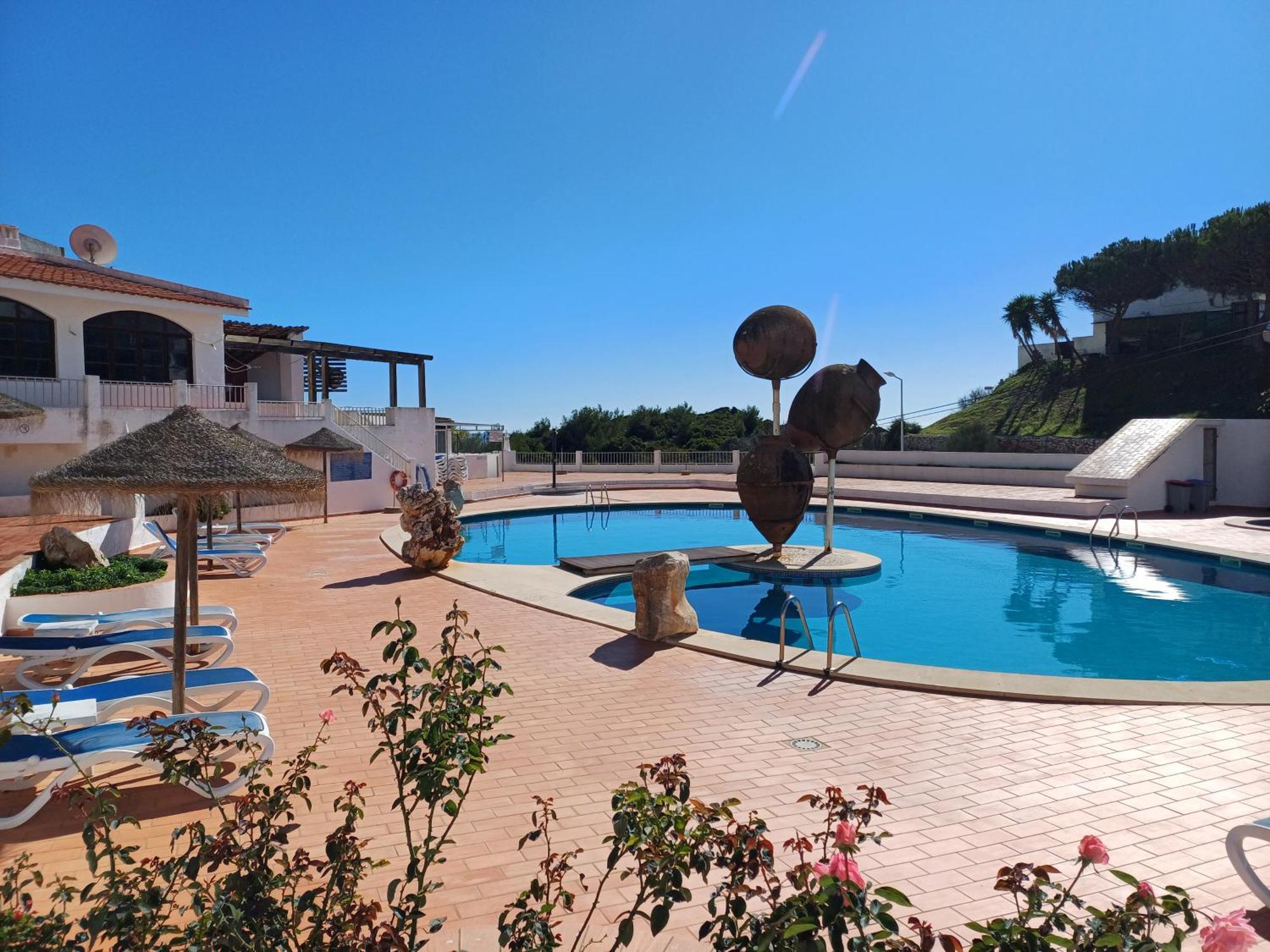 Apartamentos Salema Praia Club Bagian luar foto
