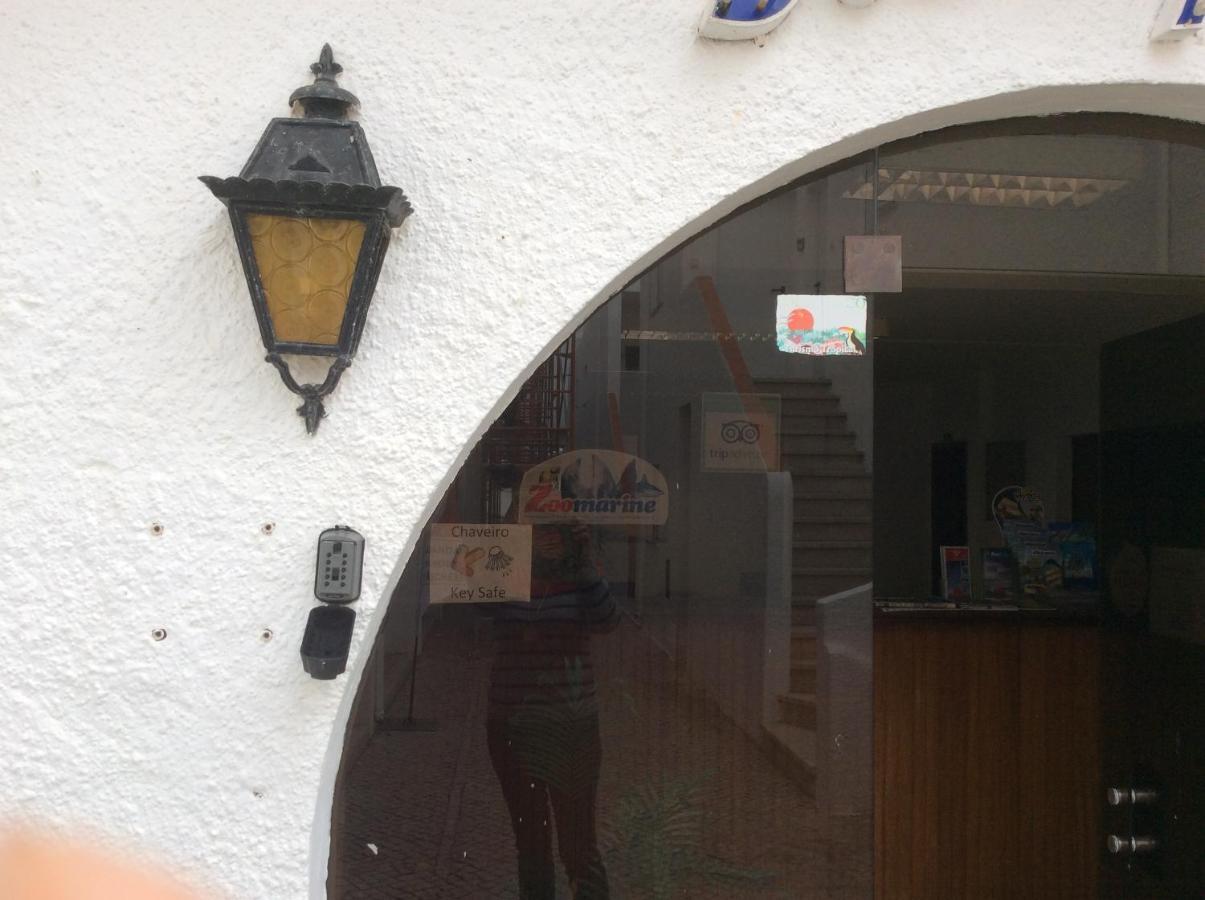 Apartamentos Salema Praia Club Bagian luar foto